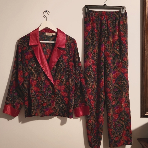 Victoria's secret vintage two piece pajama set, gold label, small - Picture 2 of 10